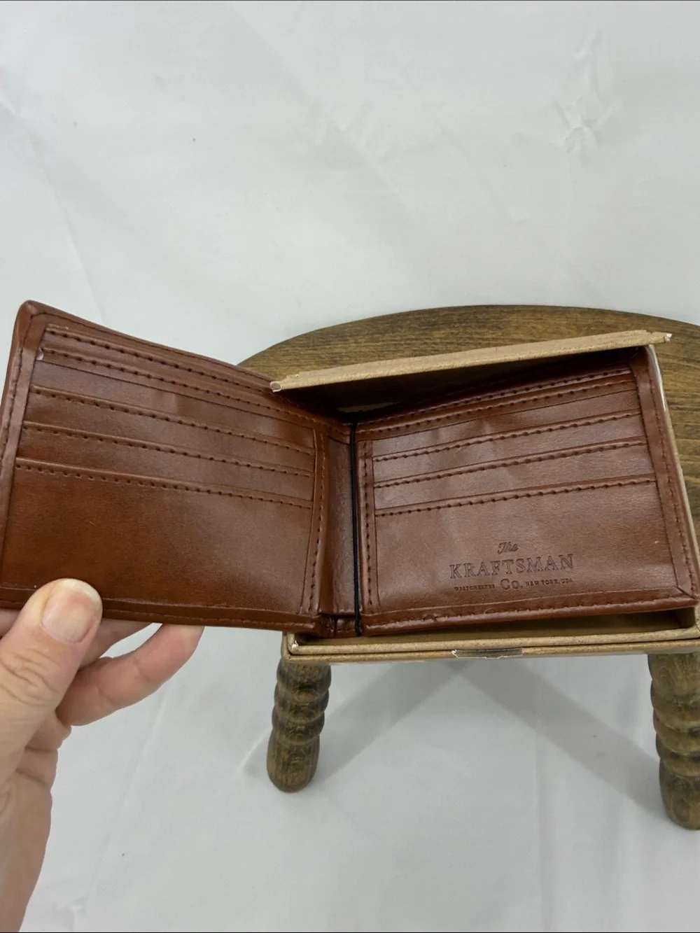 NIB Kraftsman Co American Flag Needlepoint Bifold Wallet